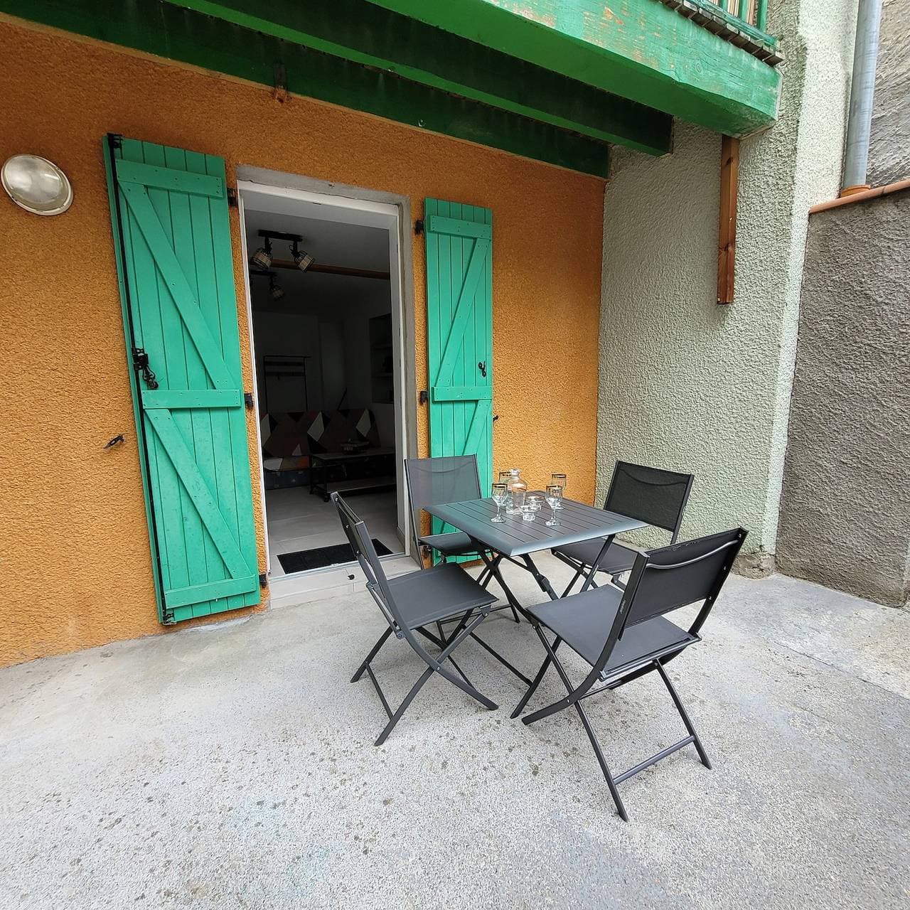 Foto 11 von 12: Ferienwohnung 'Au Cocon De La Tour Des Jacobins' mit privater Terrasse und WLAN