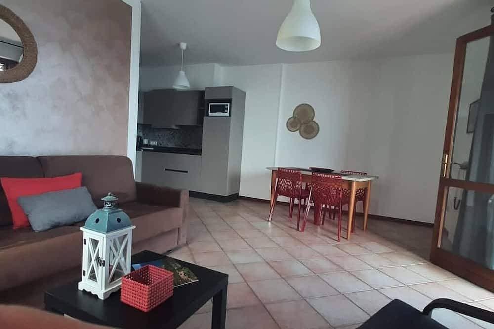 Foto 11 von 30: Casa Maffei Top Fewo 3, 2. Stock, Balkon mit traumhaftem Seeblick, Stellplatz