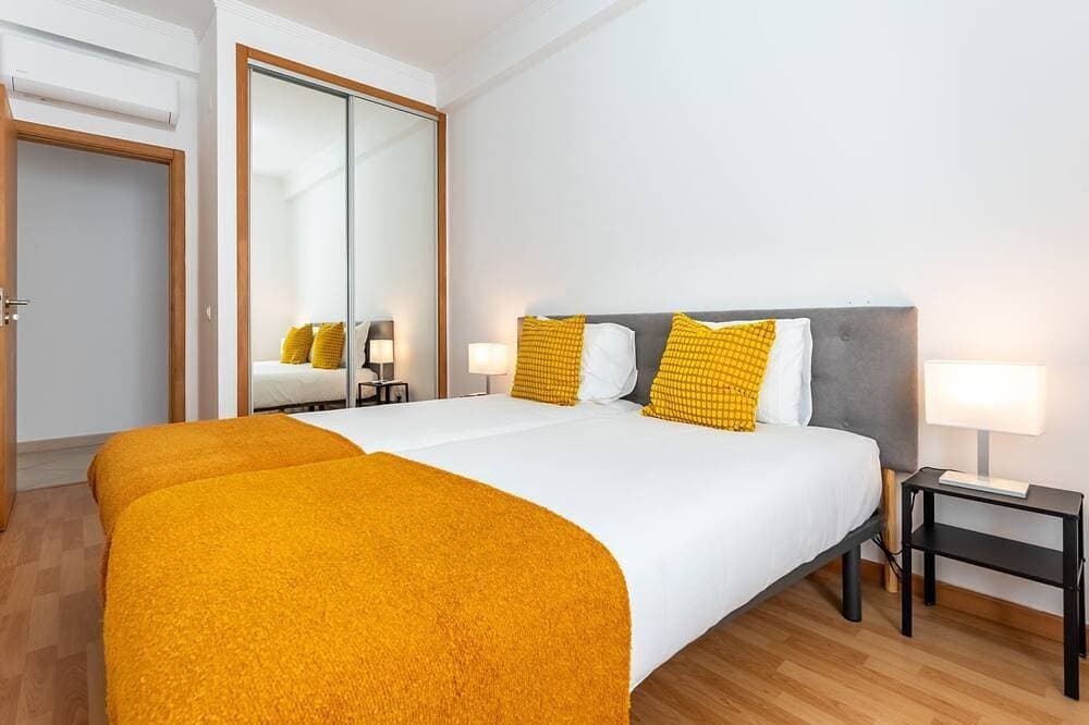 Foto 7 von 23: Modern Retreat w/ AC in Castro Marim by LovelyStay