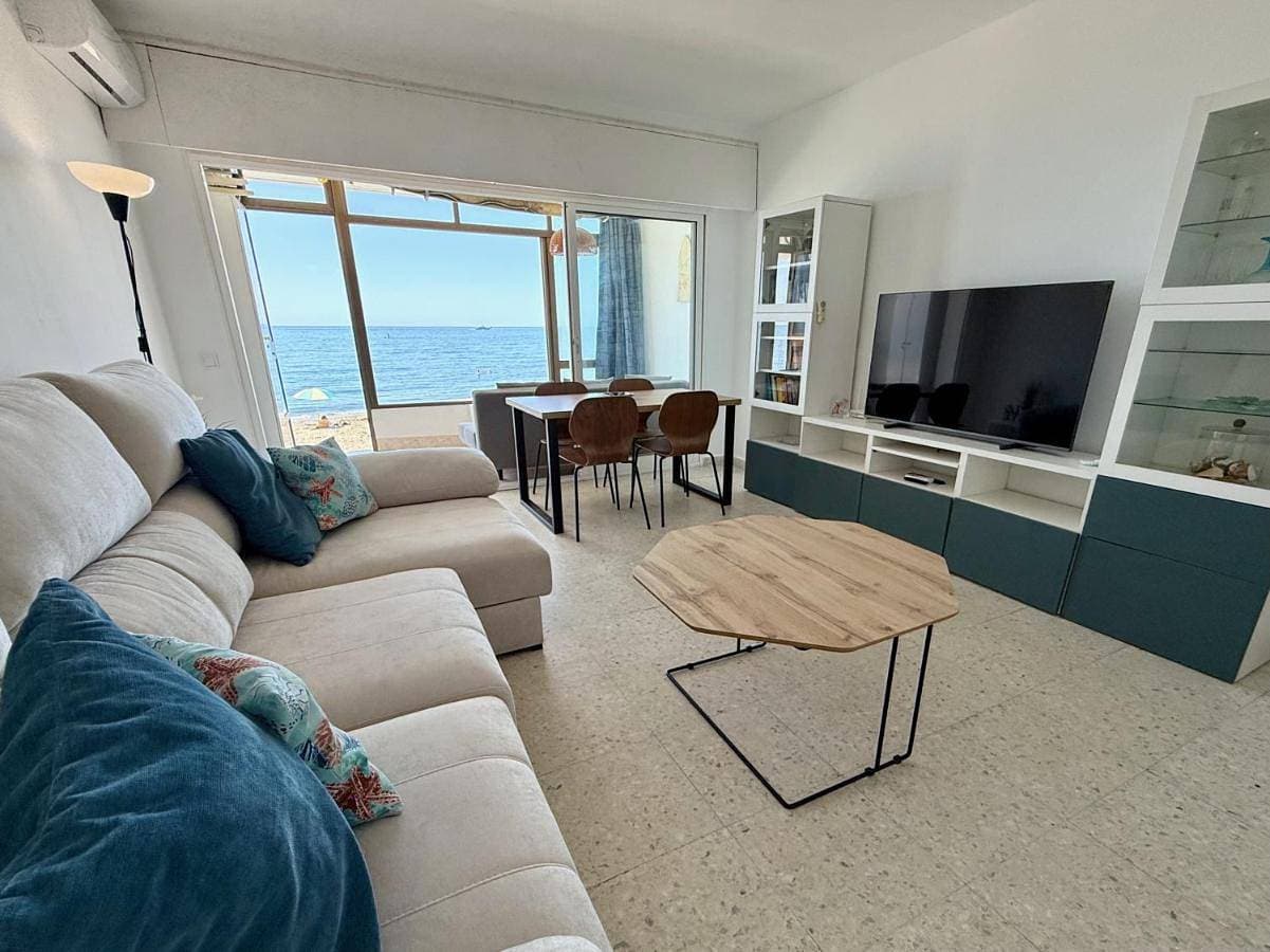 Malibu Beachfront Terrace 1