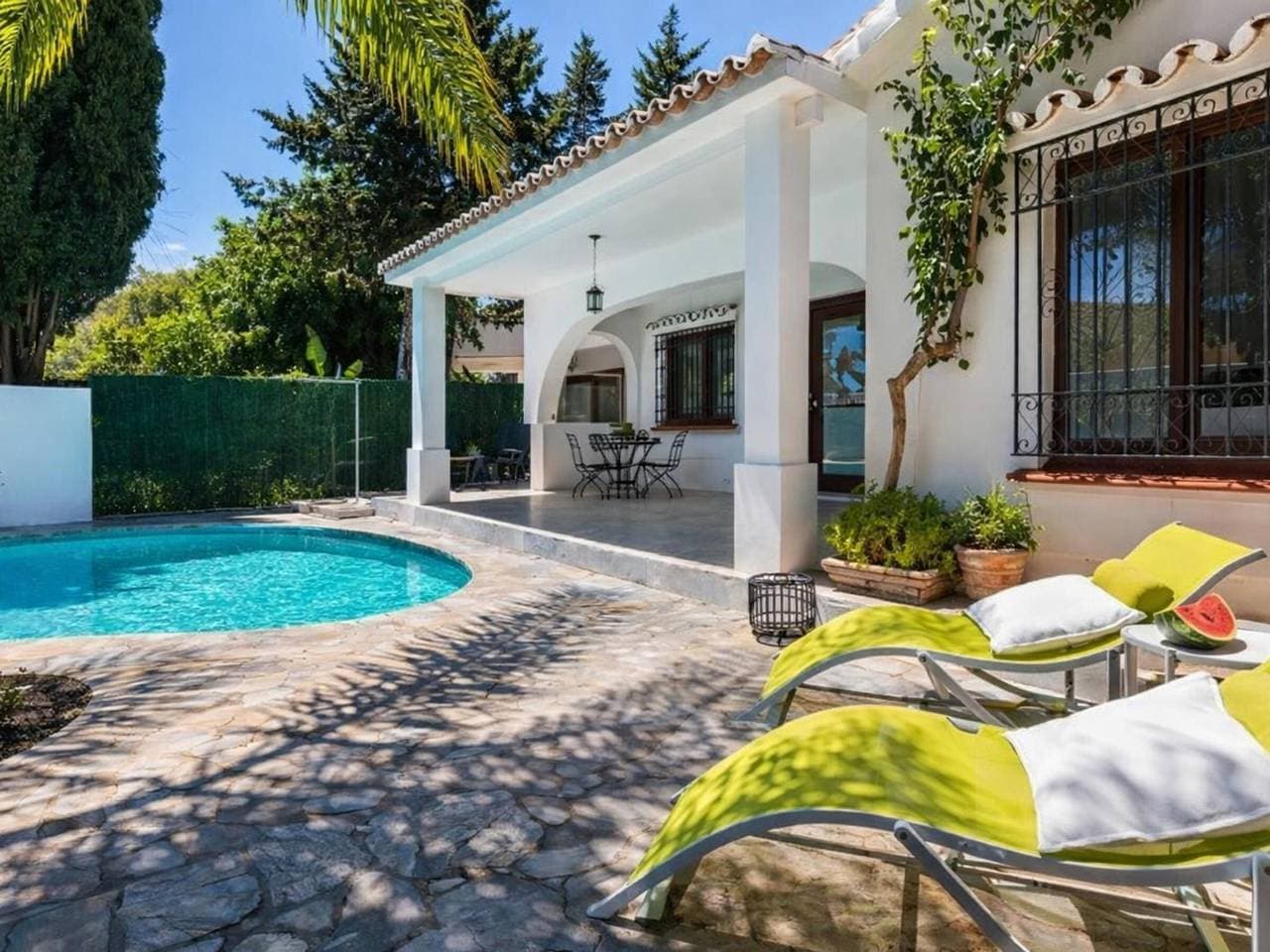 Foto 9 von 25: Mediterrane Villa mit Internet, Klimaanlage und Pool