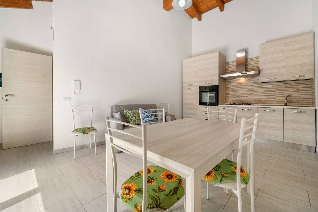 Foto 3 von 25: Apartment 'Maria Rosa' mit privater Terrasse, WLAN und Klimaanlage