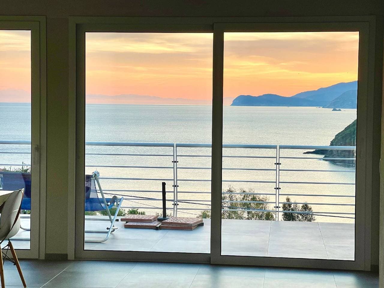 Foto 5 von 25: Ferienwohnung für 6 Personen mit Terrasse