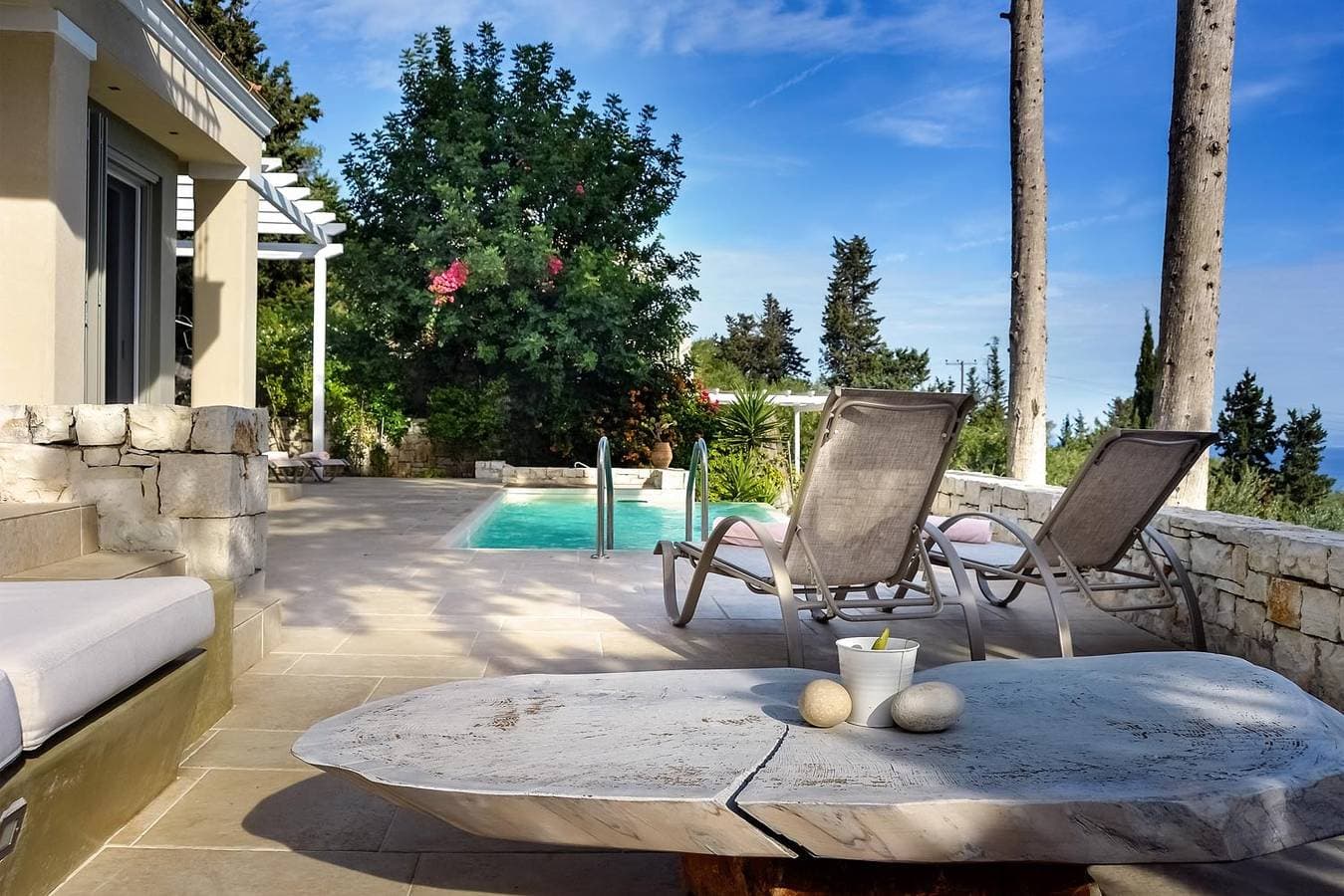 Foto 12 von 24: Villa für 4 Personen mit Meerblick