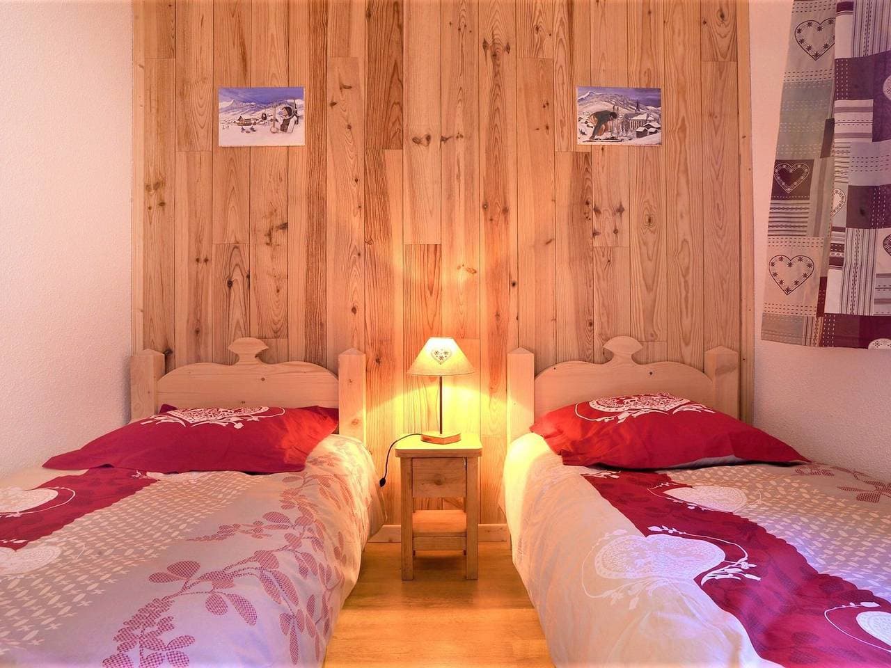 Foto 6 von 13: Residenz Les Chalets d'Aurouze, La Joue du Loup, Dévoluy - Gemütliches Duplex für 4 Personen