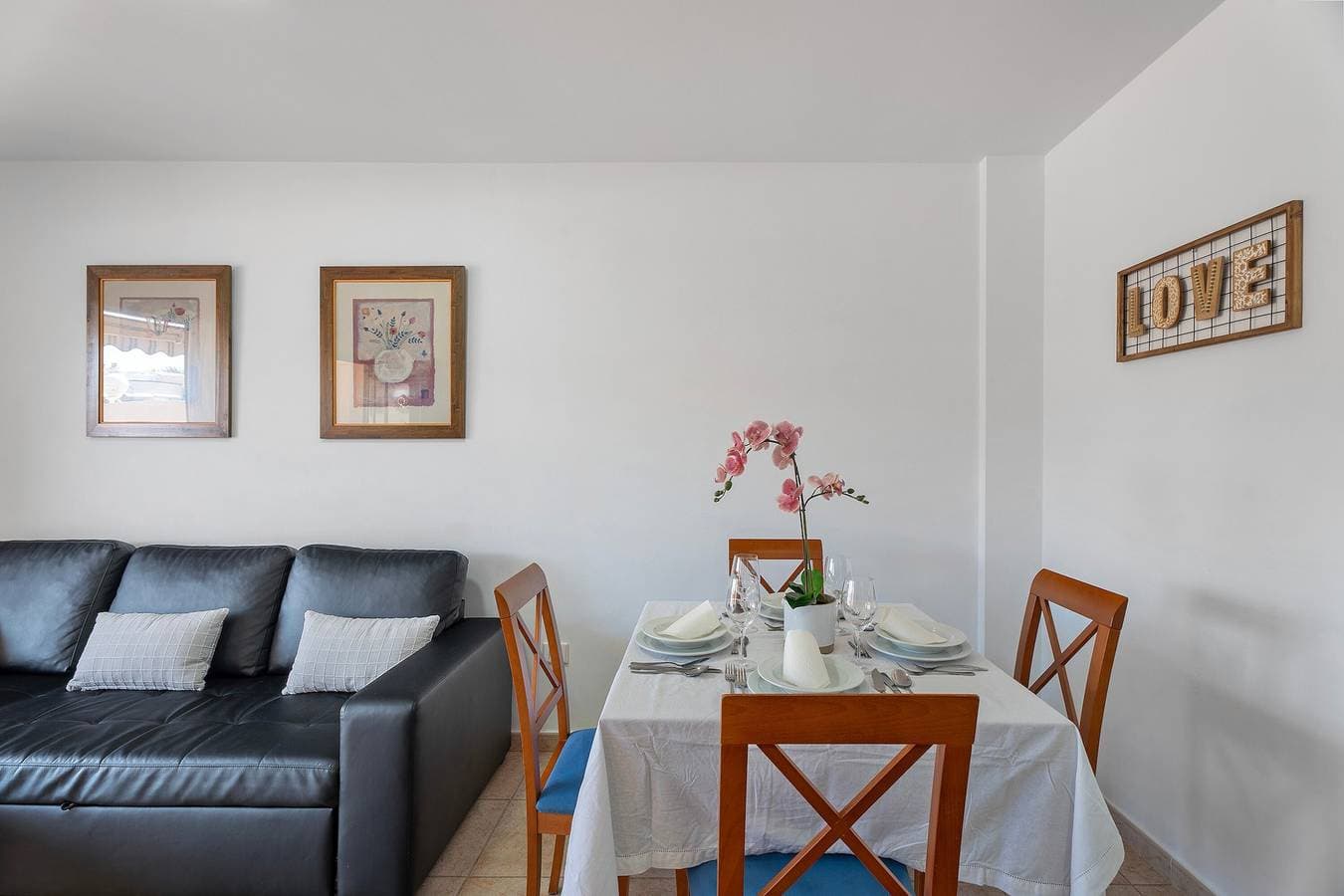 Foto 6 von 33: Ferienwohnung 'Apartamento Los Geranios' mit Gemeinschaftspool, privater Terrasse und WLAN