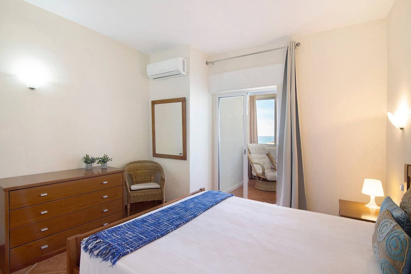 Foto 12 von 23: Ferienwohnung 'Apartamento Sunny' mit Meerblick, WLAN und Klimaanlage