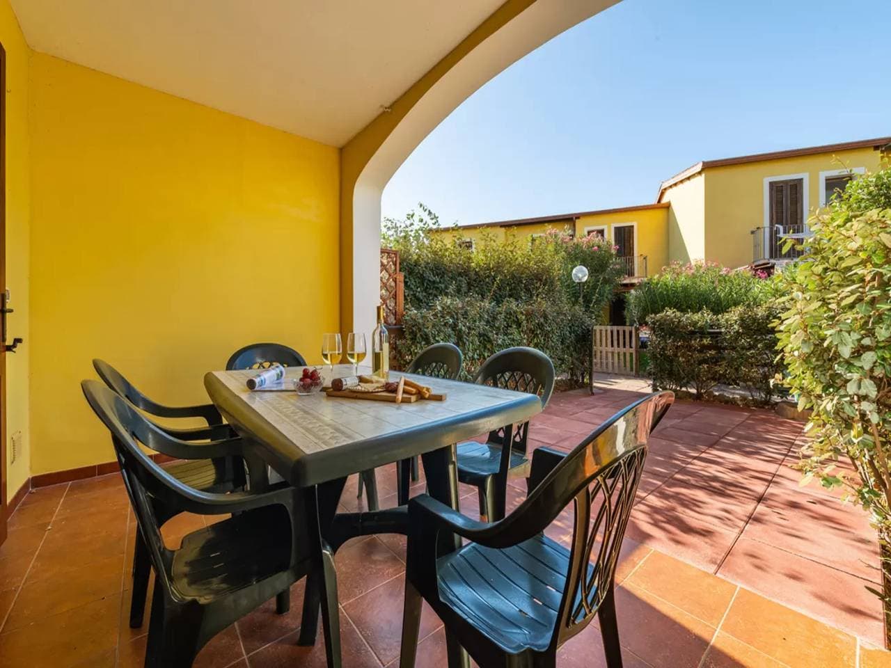 Foto 2 von 34: Komfortable Unterkunft mit Terrasse