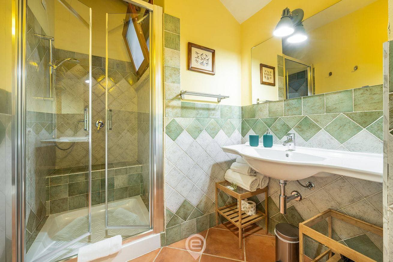 Foto 7 von 92: Ferienhaus für 2 Personen mit Balkon/Terrasse