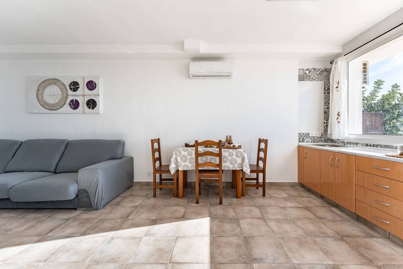 Foto 5 von 25: Ferienwohnung 'Apartamento Timón' mit Meerblick, Wi-Fi und Klimaanlage