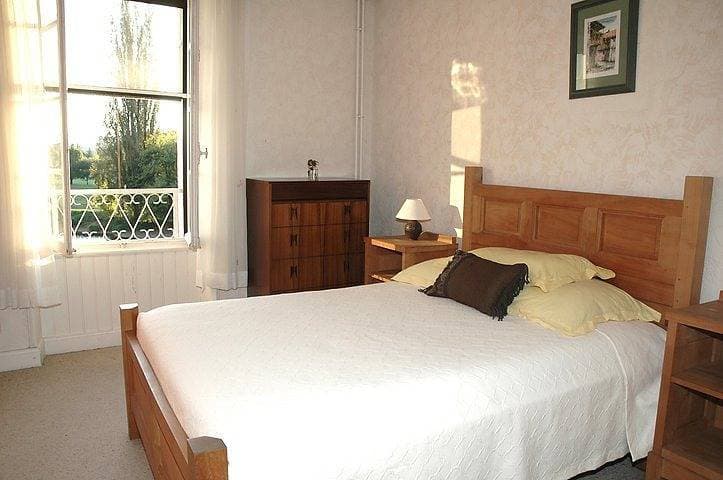 Foto 10 von 31: Au bord de la Vezere - 4 or 8 people