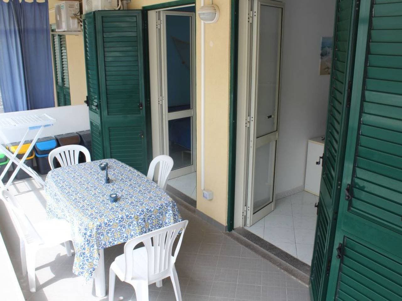 Foto 4 von 23: Charmantes Apartment mit Terrasse nahe Strand & Nachtleben