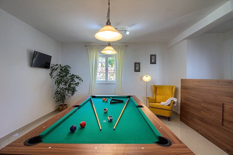 Foto 11 von 40: Villa für 10 Personen mit Terrasse