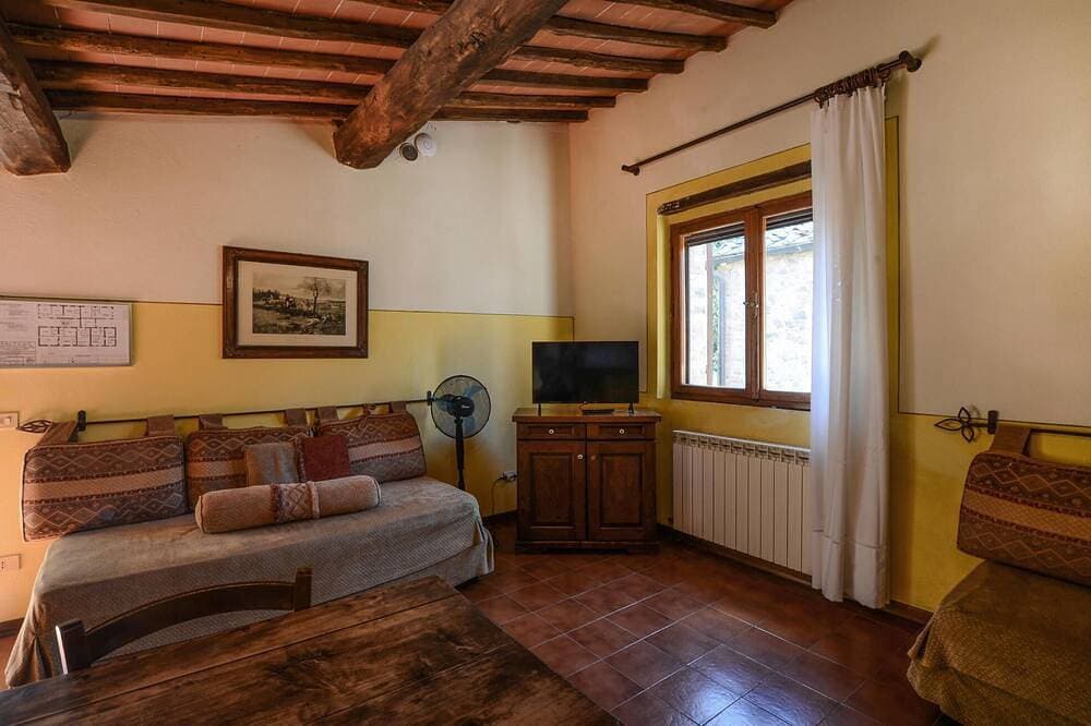 Foto 8 von 27: Cozy apartment in Murlo with swimming pool