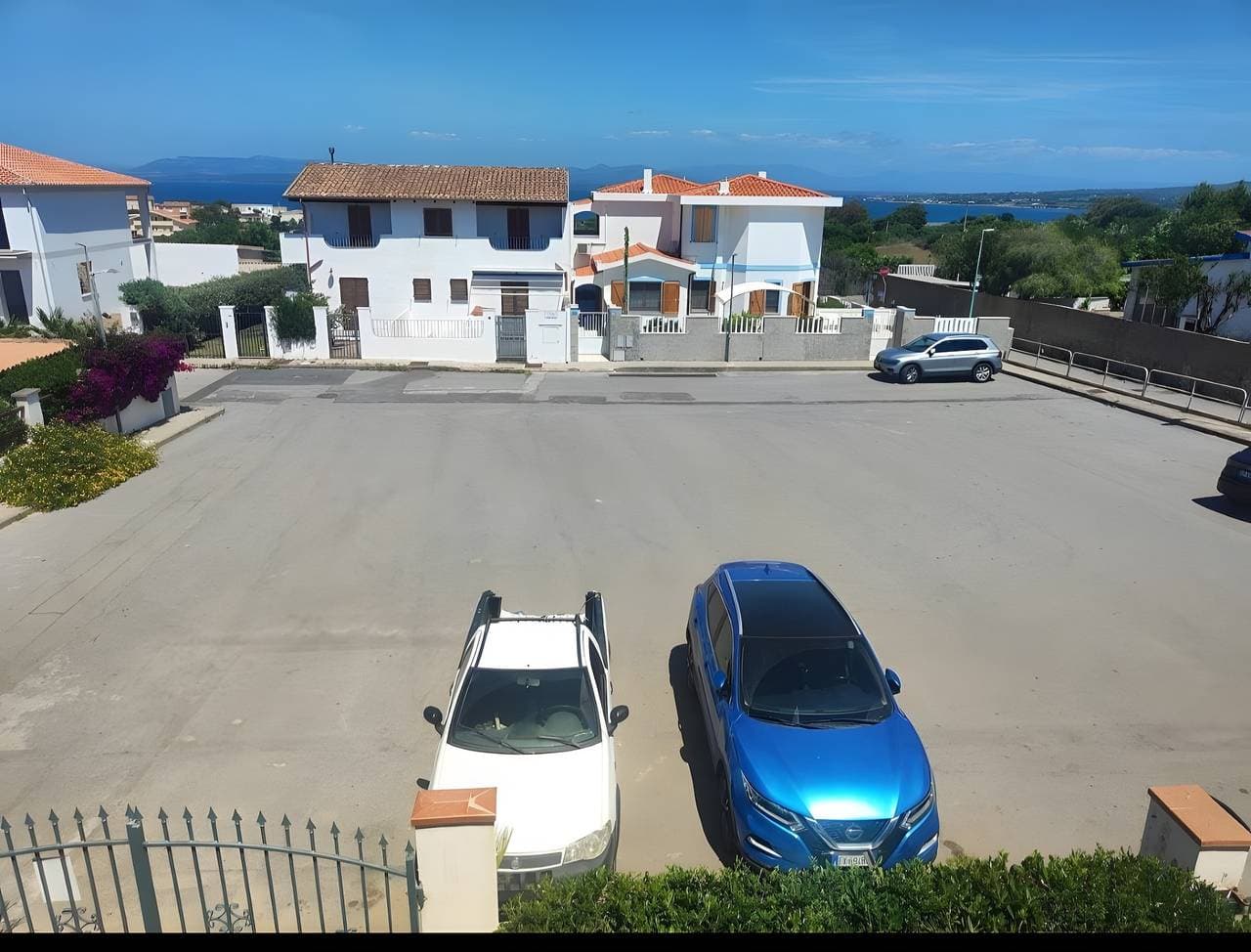 Foto 8 von 11: Doppelzimmer mit Meerblick und privatem Bad – Casa Scopelliti