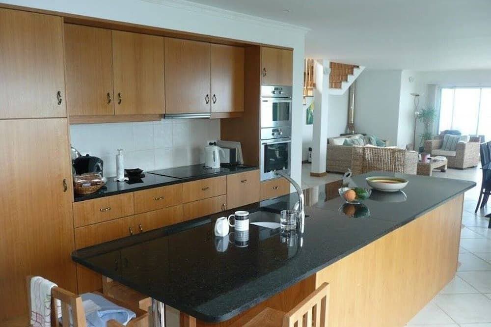 Foto 13 von 30: Villa mit 3 Schlafzimmern und Pool, Jardim do Mar, atemberaubende Aussicht