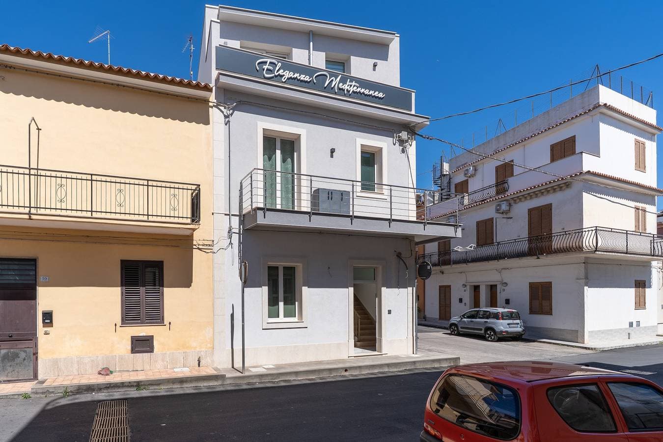 Foto 10 von 28: Mediterrane Eleganz – Wohnung im 2. Stock mit privater Terrasse, WLAN & Klimaanlage