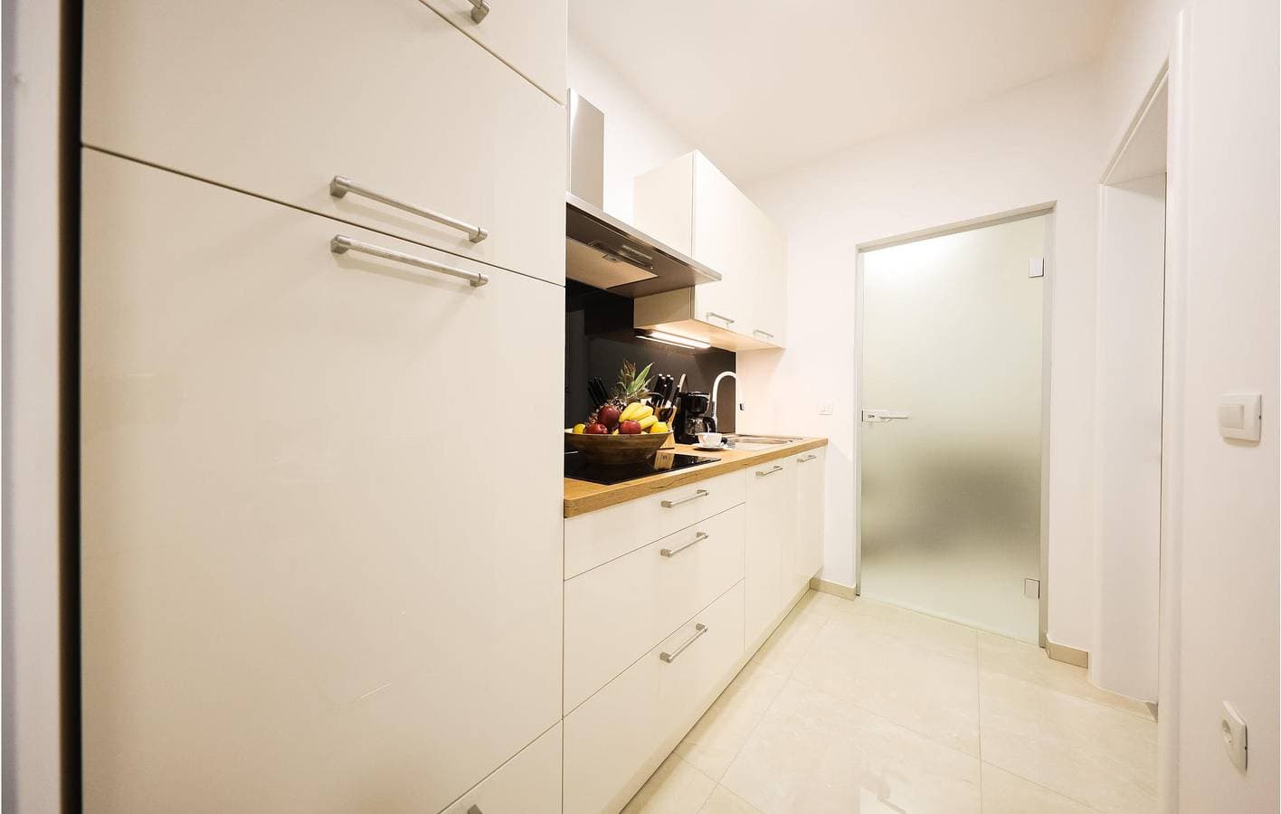 Foto 12 von 26: Terrassenapartment am Pool mit Wi-Fi, AC, Parkplatz - 1,5km Strand