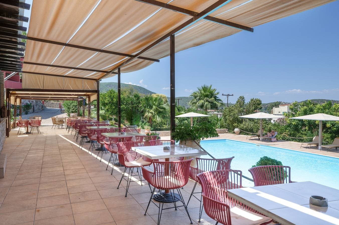 Foto 6 von 21: Klassisches Doppelzimmer im Hotel Aristotelis mit Meerblick und Balkon
