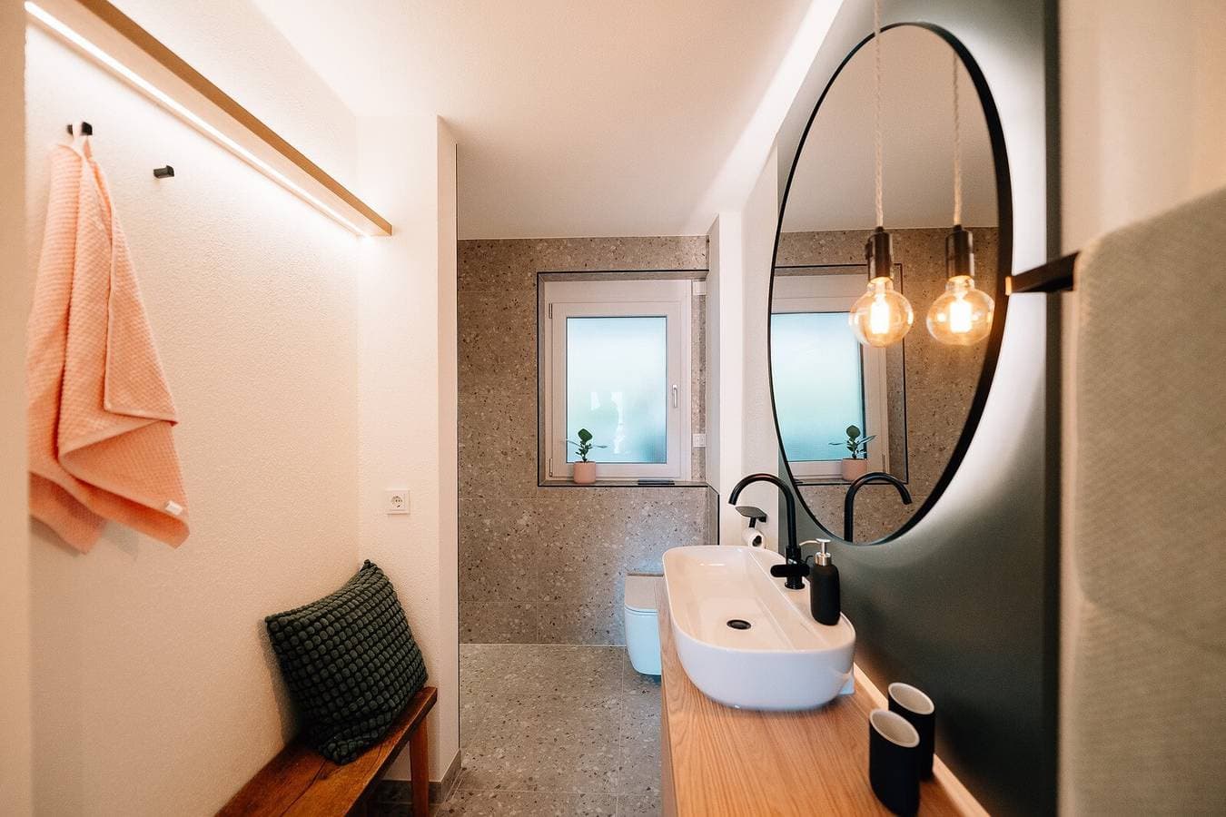 Foto 9 von 25: Apartment 'Fewo Tauberblick' mit Gemeinschaftsterrasse, privatem Garten und WLAN