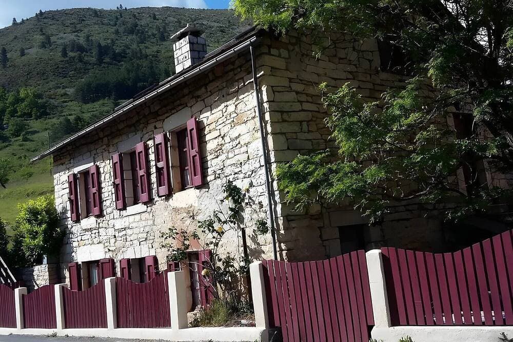 Ferienhaus 'Gîtes La Bélugue et Le Vignou' mit Bergblick, WLAN und Klimaanlage 1
