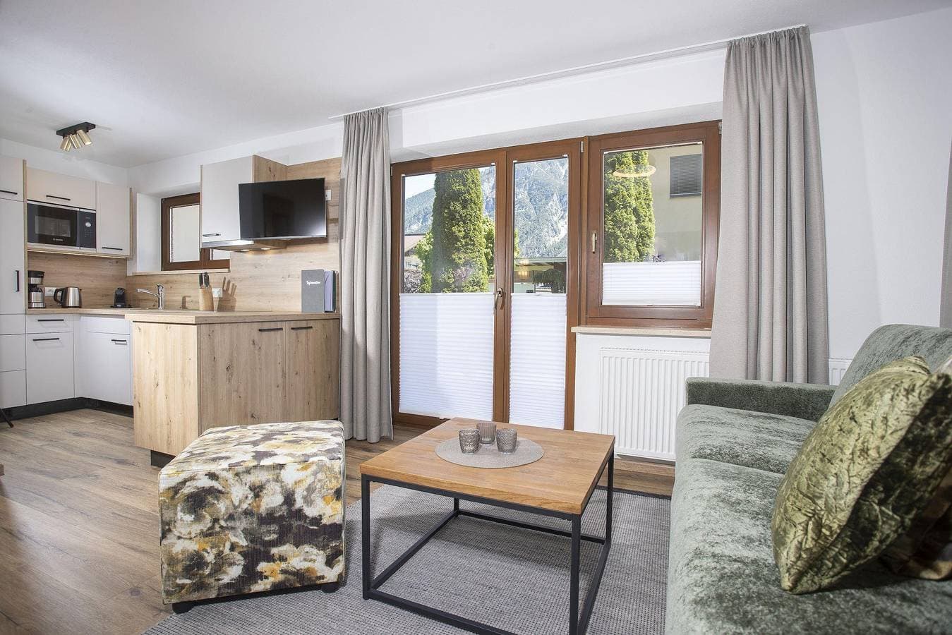 Foto 2 von 53: Ferienwohnung Alpenherz ca. 40m²