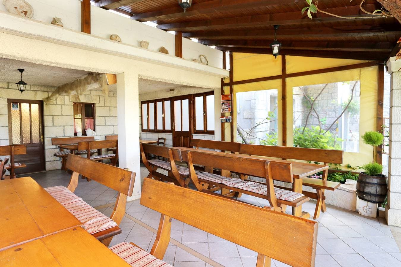 Foto 8 von 40: 4-Zimmer-Haus mit Terrasse Zrnovo, Korcula K-10030