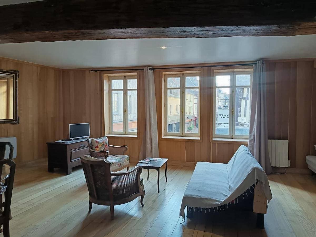 Foto 4 von 11: Apartment with City View