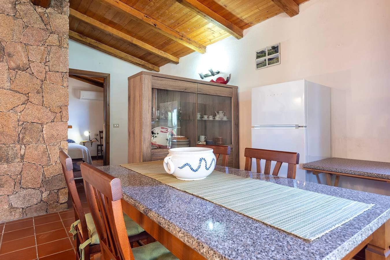 Foto 11 von 27: Ferienwohnung 'Rustico' mit Meerblick, privater Terrasse und Klimaanlage