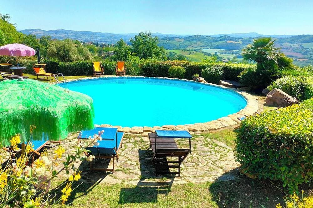 Stone Casale Apartment with Pool & Terrace: Sibillini to Sea View 1