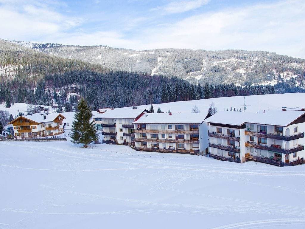 Foto 3 von 20: Gemütliche Ferienwohnung mit Küche, Terrasse und in der Nähe von Skipisten und Restaurants
