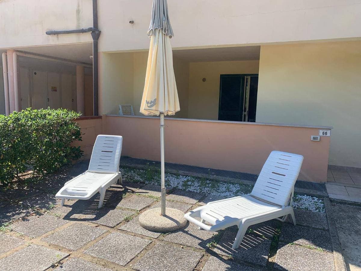Foto 4 von 10: Two-Bedroom Apartment with Balcony and Terrace