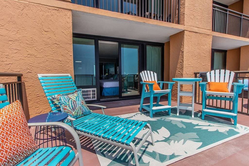 Foto 12 von 26: Bereit Für Ihren Spätsommer-Rückzug !! Herrliches Supersize-Oceanfront-Patio!