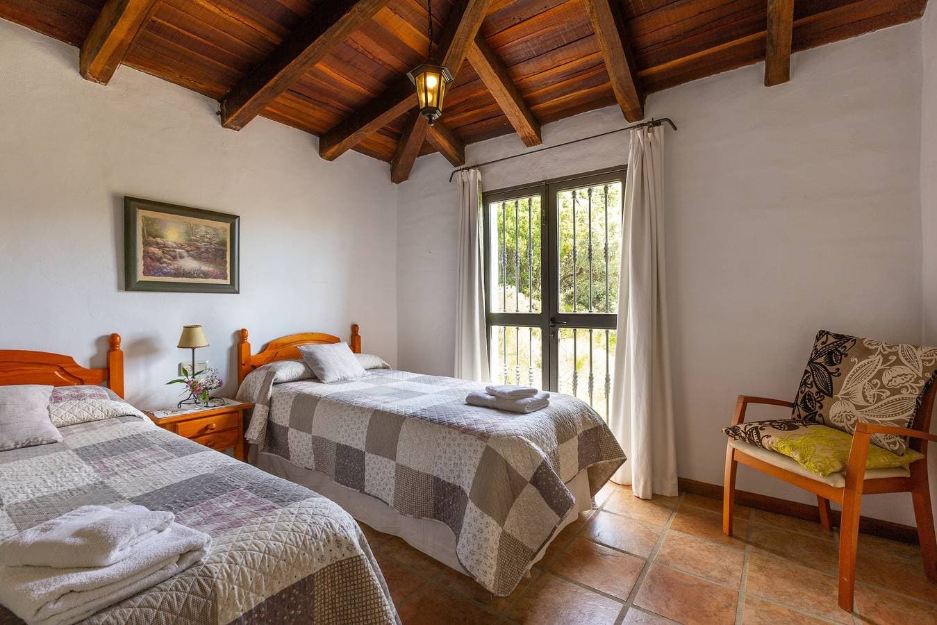 Foto 11 von 32: Ferienhaus „Los Algarrobos Gaucin“ mit Bergblick, Pool, Balkon & Terrasse