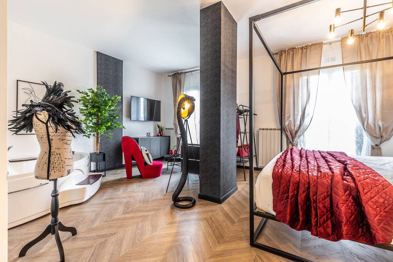 Foto 6 von 39: Luxury Suite - Tentazioni Nascoste