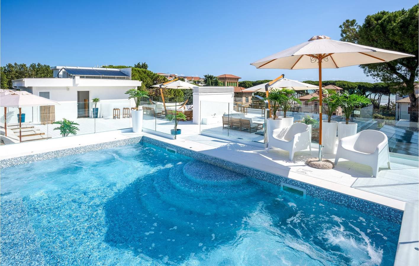 Foto 8 von 19: Gemütliche Wohnung mit Pool, AC & Parkplatz: Pineto 500m