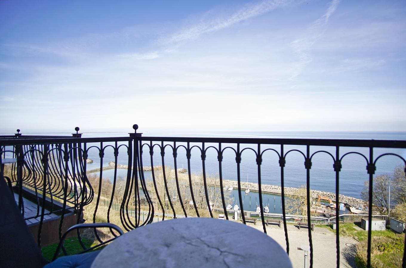 Foto 13 von 28: Ferienwohnung mit traumhaftem Meerblick - Haus am Meer FeWo 11