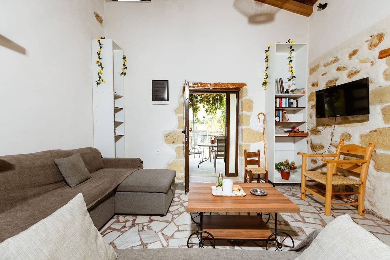 Foto 7 von 46: Ferienhaus für 4 Personen mit Terrasse