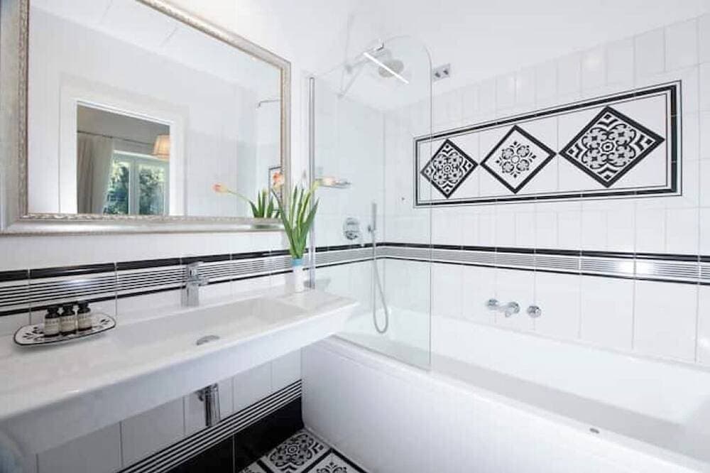 Foto 13 von 30: Villa Guarracino Luxury with private hot tube