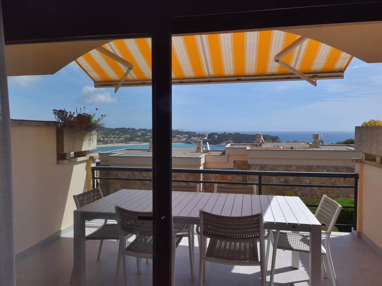 Foto 13 von 35: Ferienhaus für 6 Personen mit Meerblick