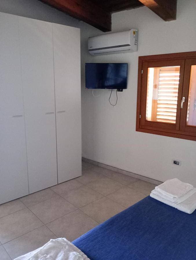 Foto 5 von 11: Double Room with Private Bathroom
