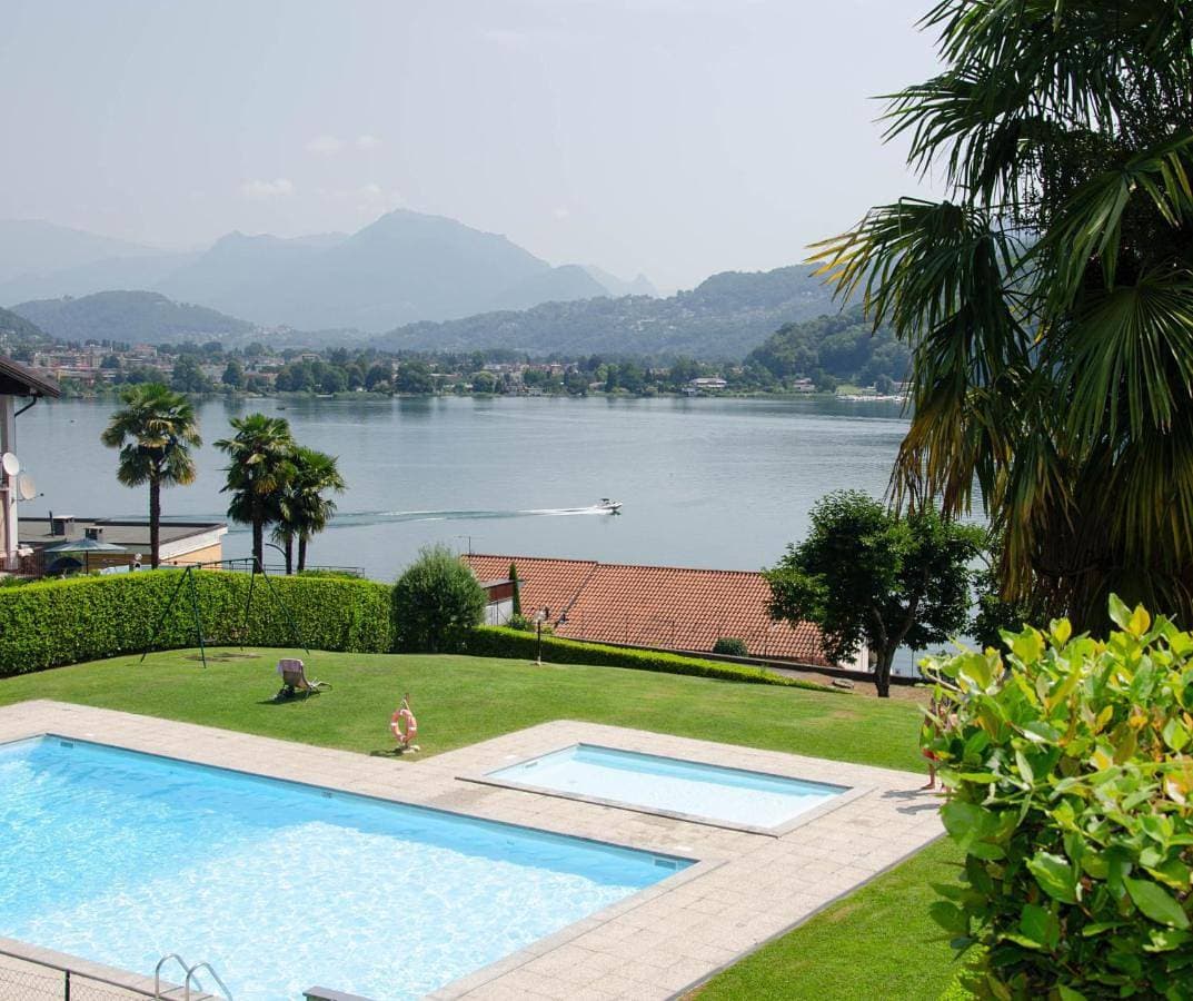 FLAT 33 - Pool, Park, Tennis 1