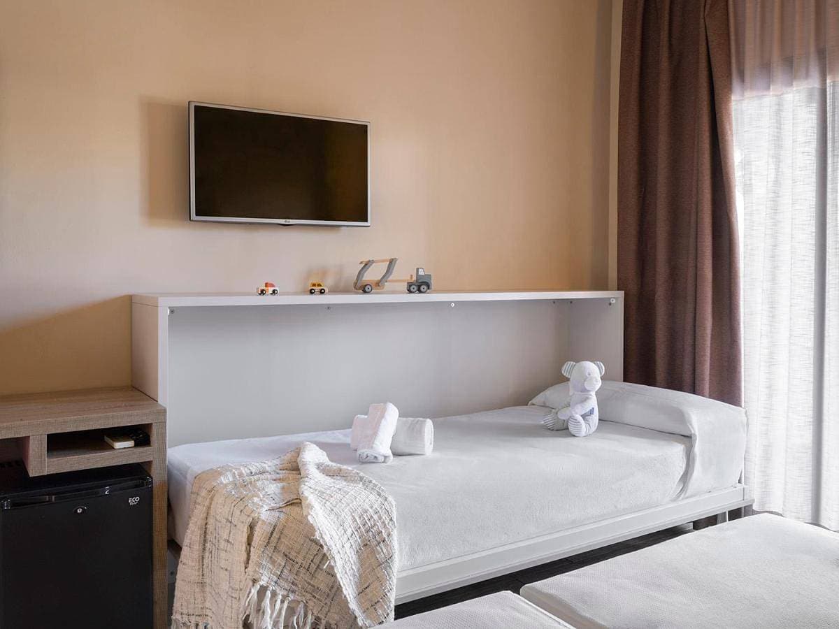 Foto 4 von 11: Exterior Double Room