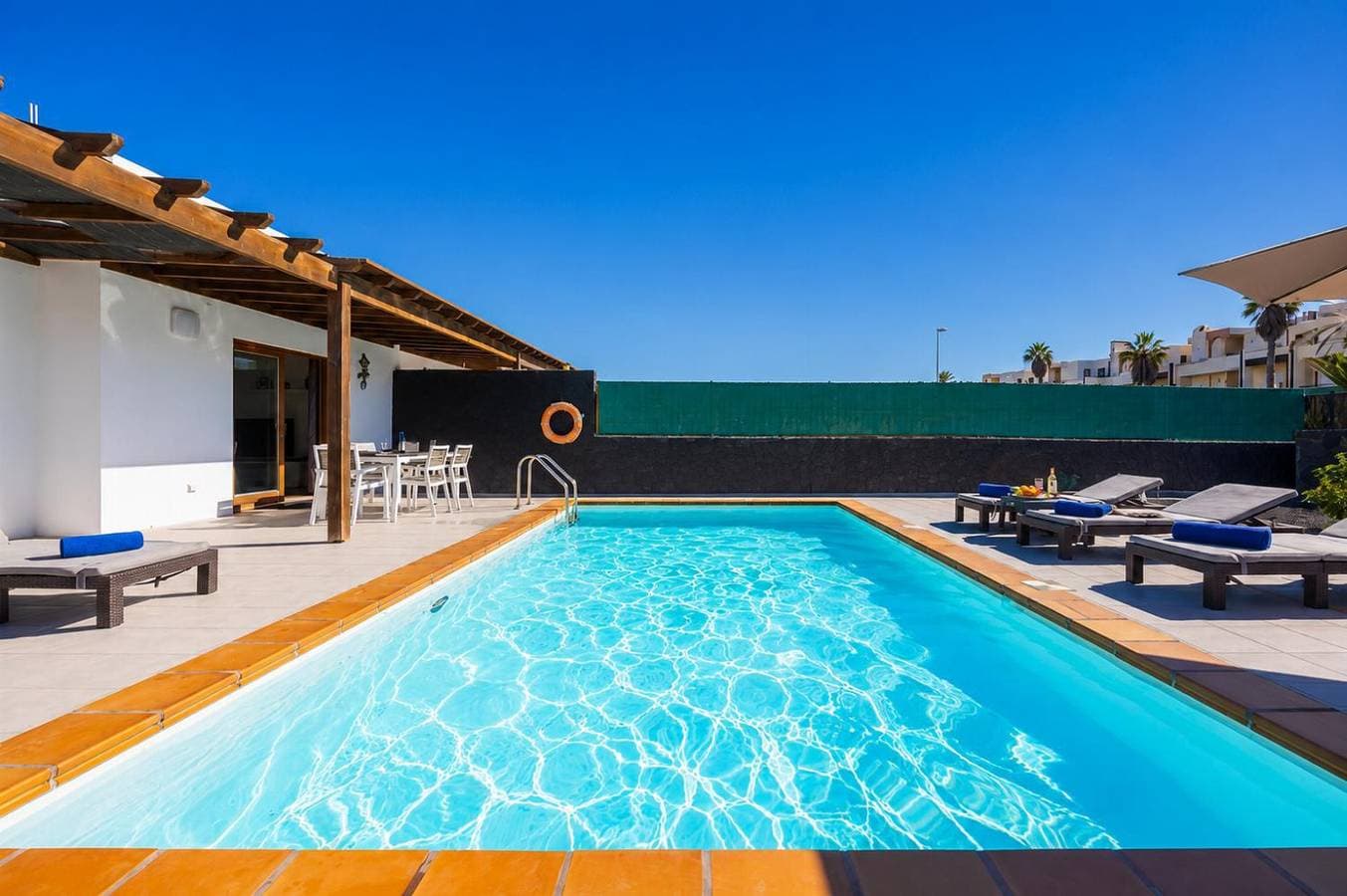 Foto 6 von 19: Villa für 4 Personen mit Terrasse