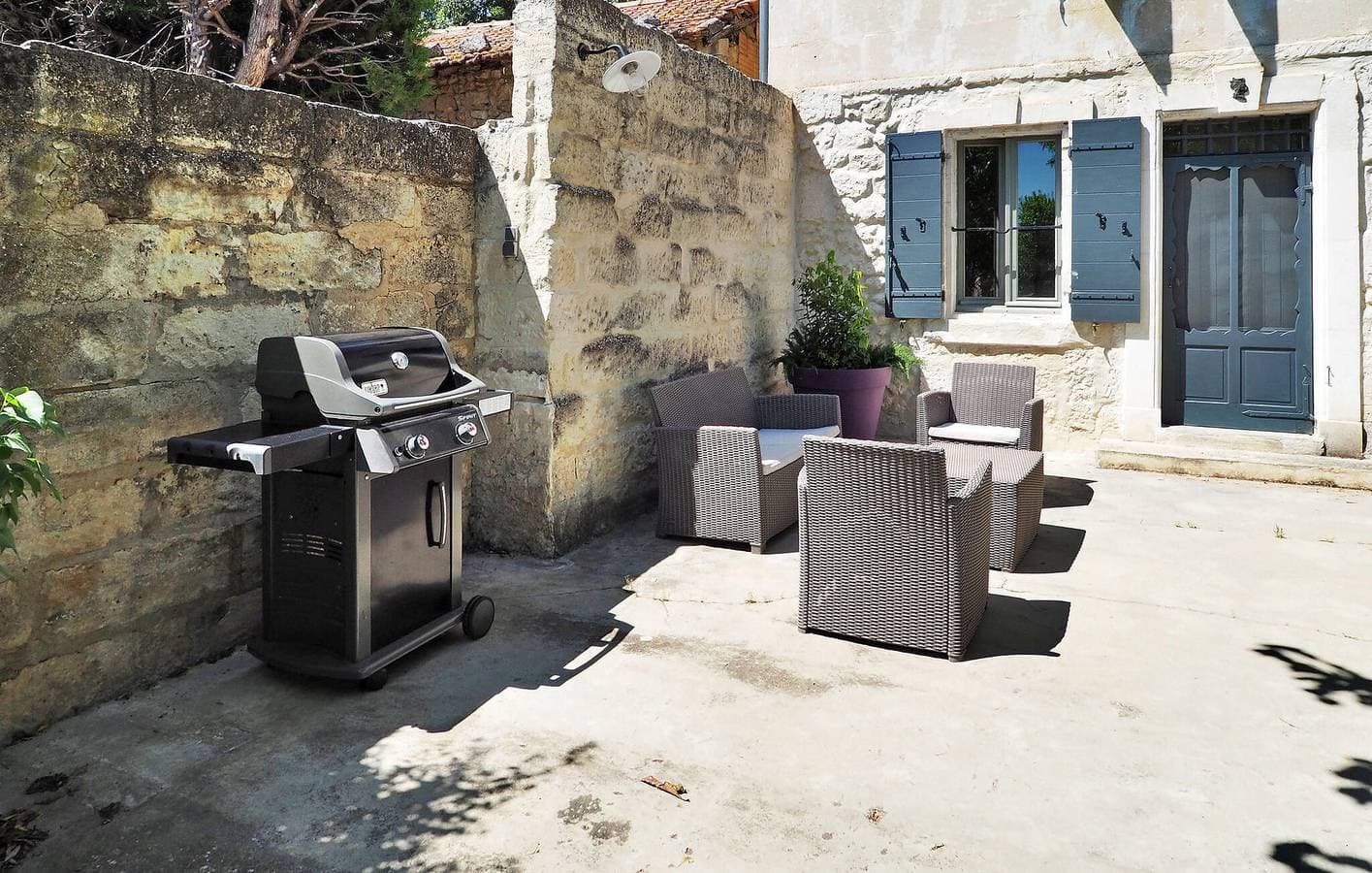 Foto 11 von 35: Gemütliche Wohnung mit Pool, Parkplatz & WiFi, in der Nähe von Paradou
