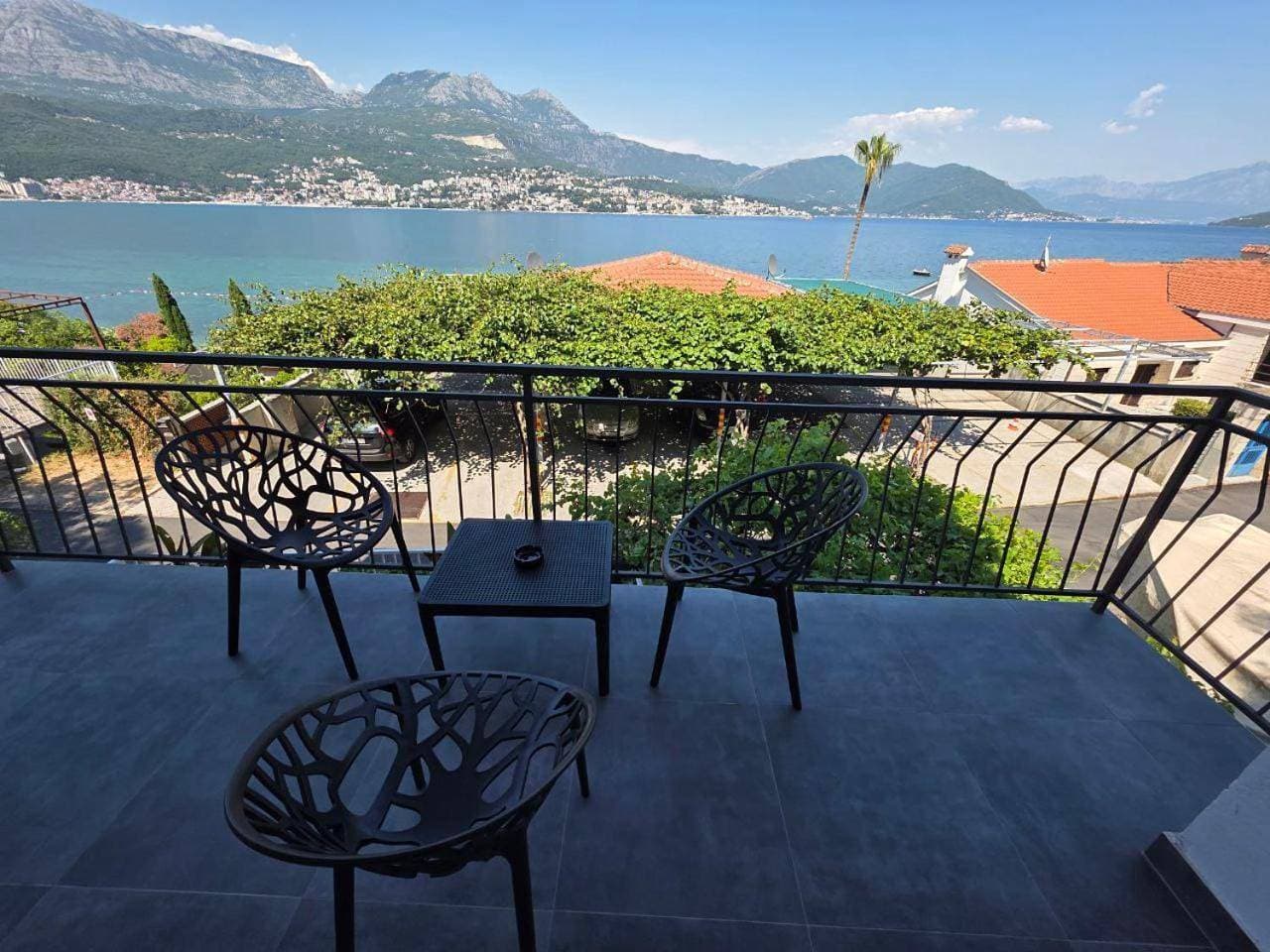 Foto 11 von 32: One-Bedroom Apartment with Balcony and Sea View