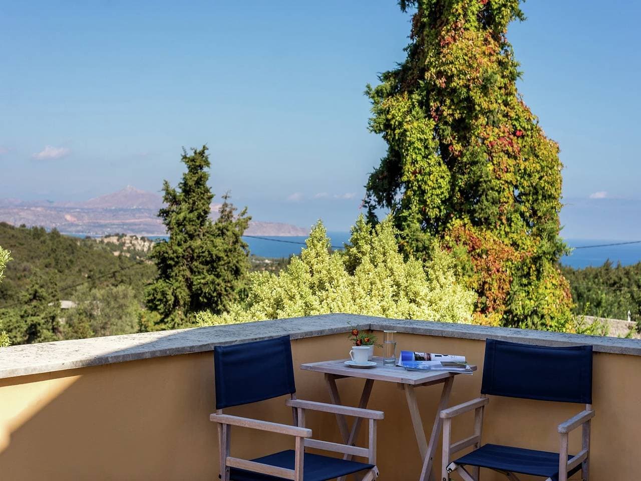Foto 8 von 25: Ferienhaus in Douliana mit Gemeinschaftspool