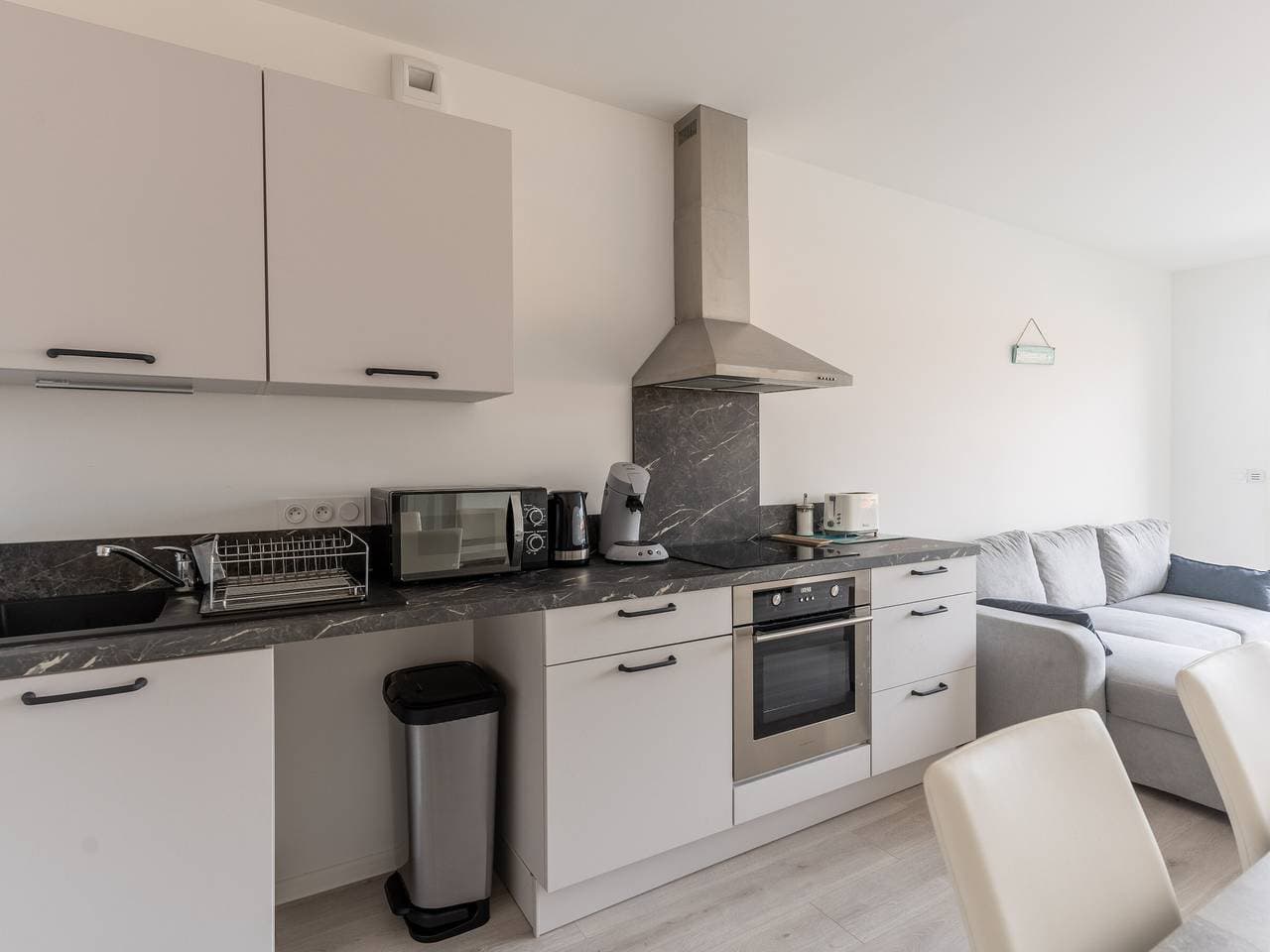 Foto 3 von 15: Neues Apartment für 4 im Zentrum von Mimizan mit Parkplatz
