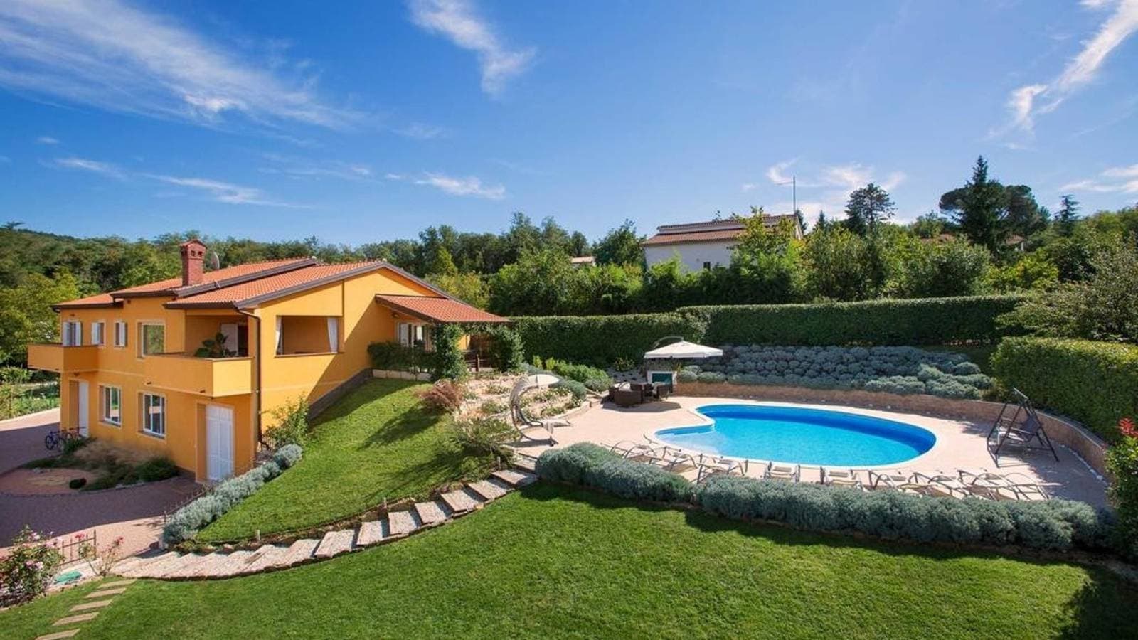 Foto 7 von 27: Charmante Villa Diora mit Swimmingpool und Wellnessbereich
