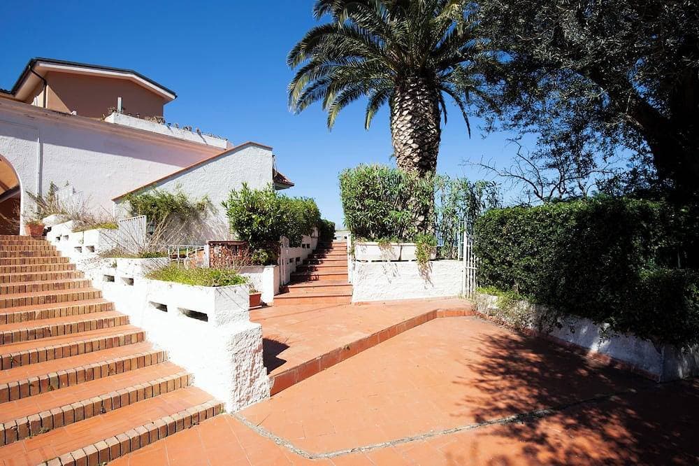 Foto 7 von 17: A Paradise in Sorrento with a Pool